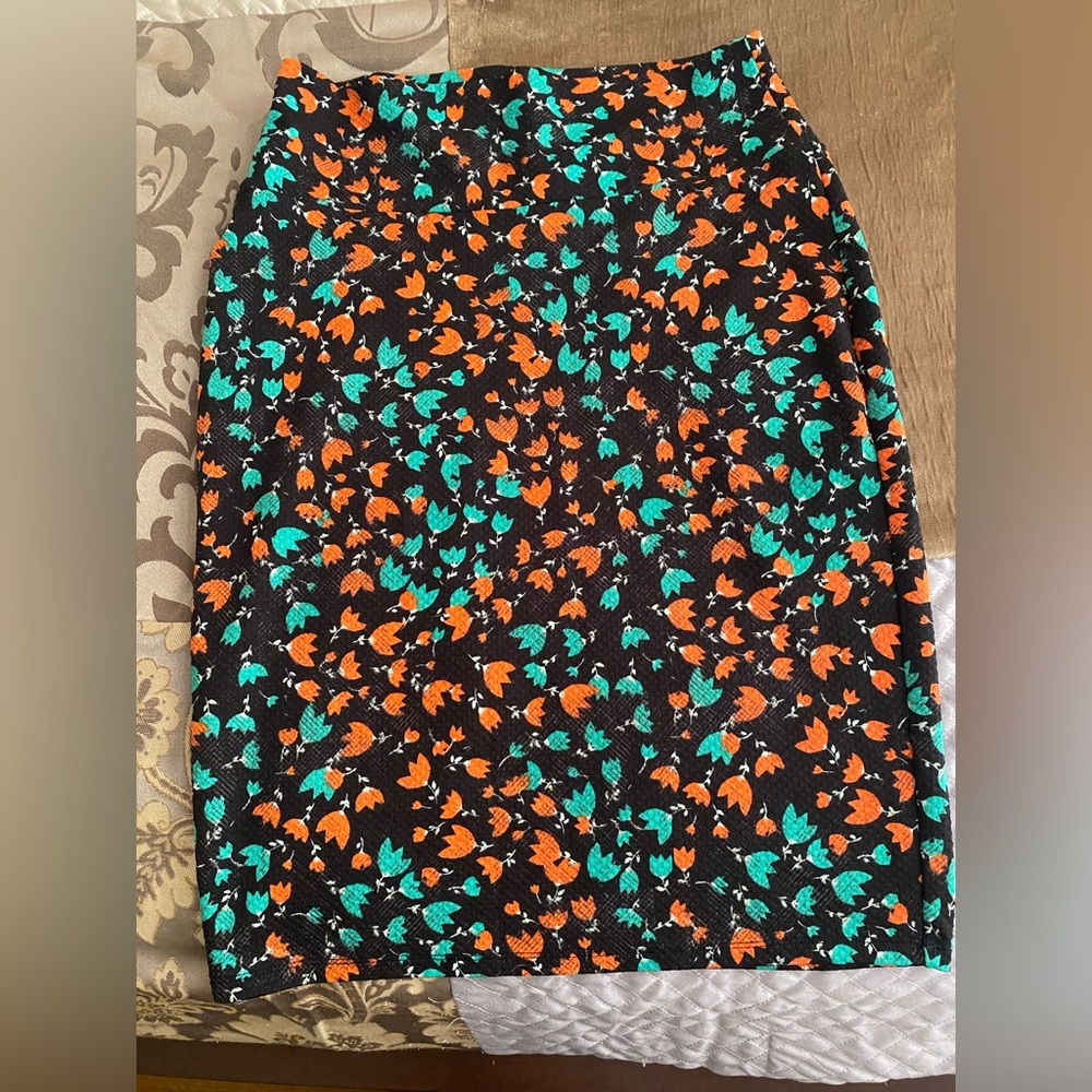 LuLaRoe Cassie Pencil Skirt in black with Orange and Green tulip Design